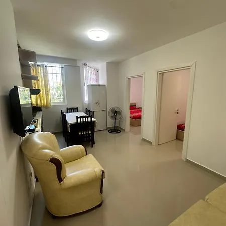 White Apt Durrës