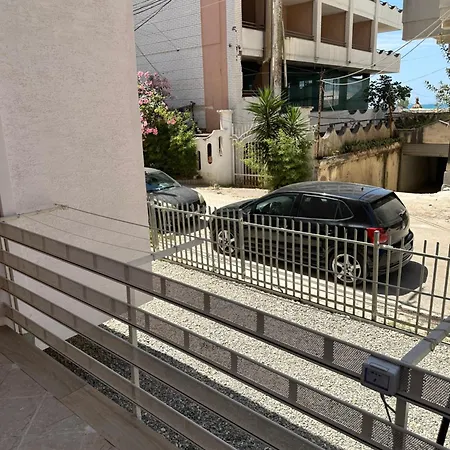 White Apt Durrës